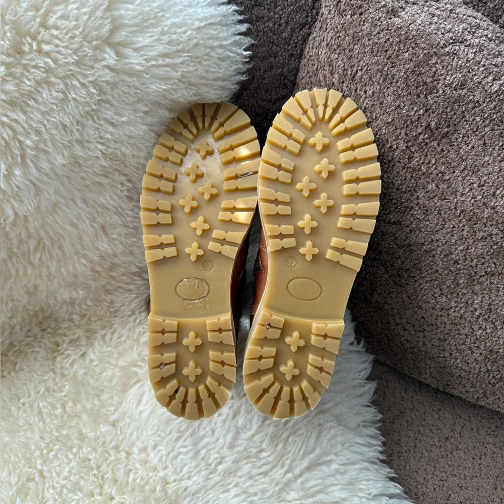 Petit Nord Shearling Winter Boot in Cognac